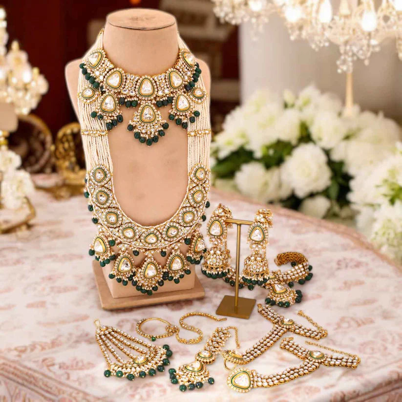 Emerald Dhanuna Bridal Jewellery Set