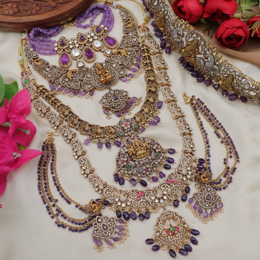 Beautiful Victorian AD bridal set - Embrace royal elegance1